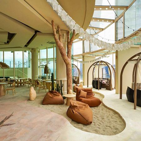 Regalia Suites Infinity Pool 쿠알라룸푸르 외부 사진